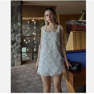 Zara ZW Collection Embroidered Short Dress Floral Oyster White Size M NWT